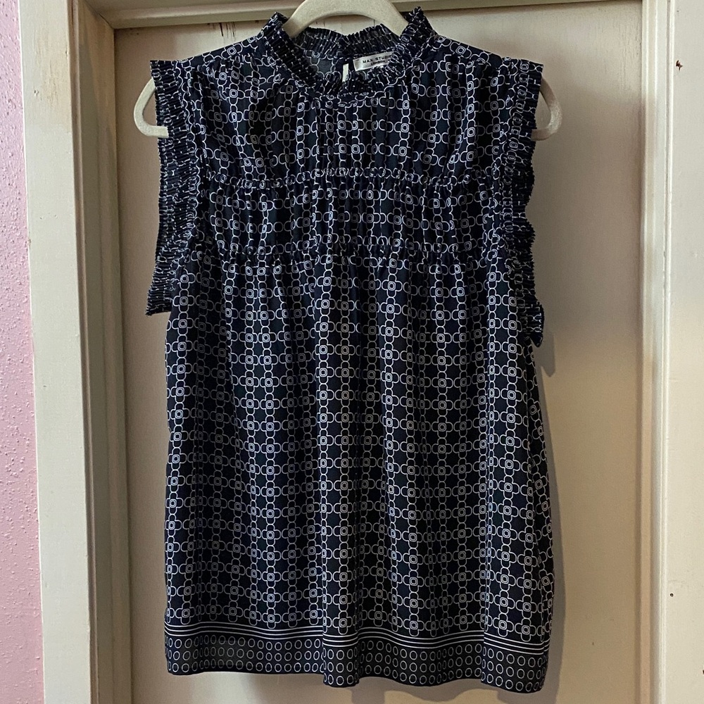 Max Studio black and White Blouse size XL